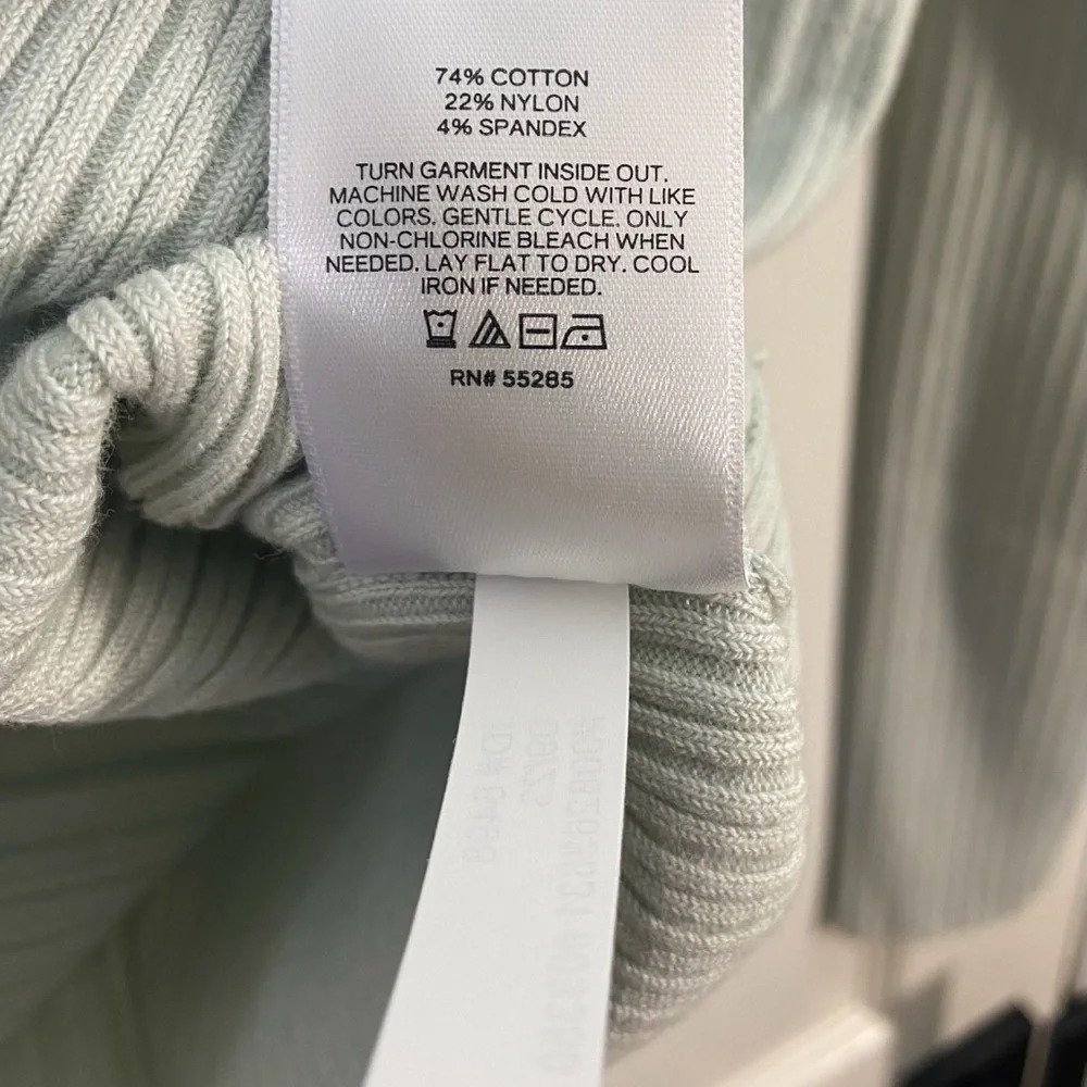 NWT Express Ribbed V Neck Fitted Long Sleeve Top Mint Green Size L Stretch - Picture 9 of 12